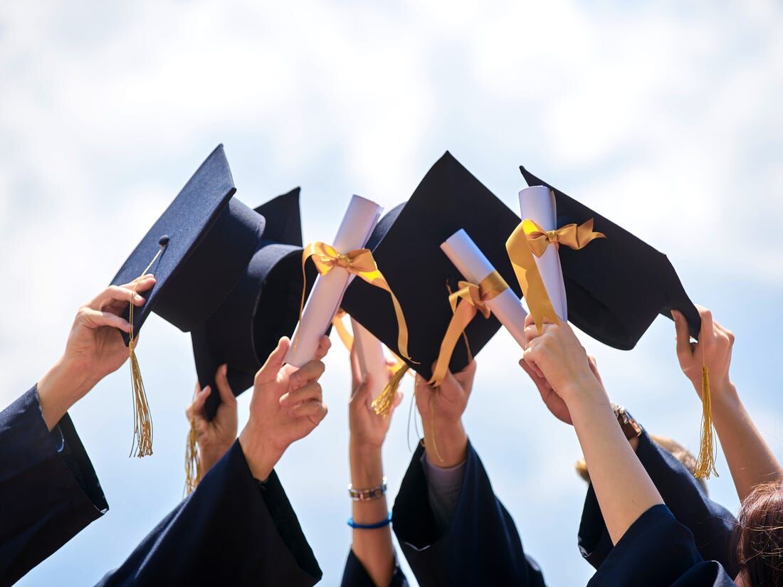 Louisiana sets record for on-time high school graduates, though graduation rate slips